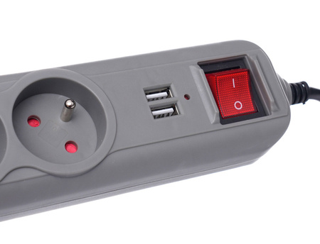 Przedłużacz z gniazdami USB 1,5m KD4033